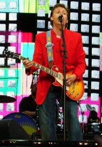 200px-Paul_McCartney real.jpg